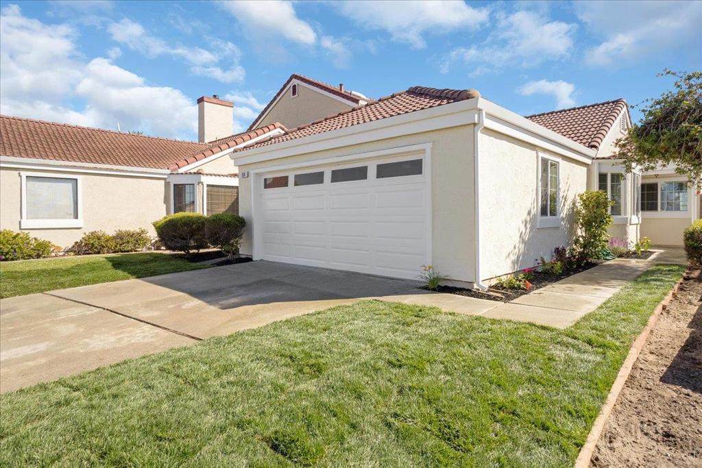 159 Dolphin Circle - Photo 1