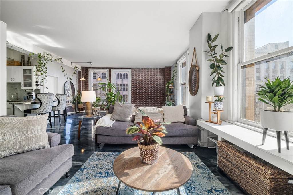 215 7th Street - Photo 1