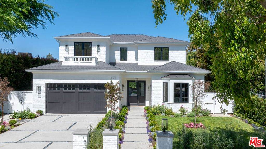 427 Bundy Drive - Photo 1