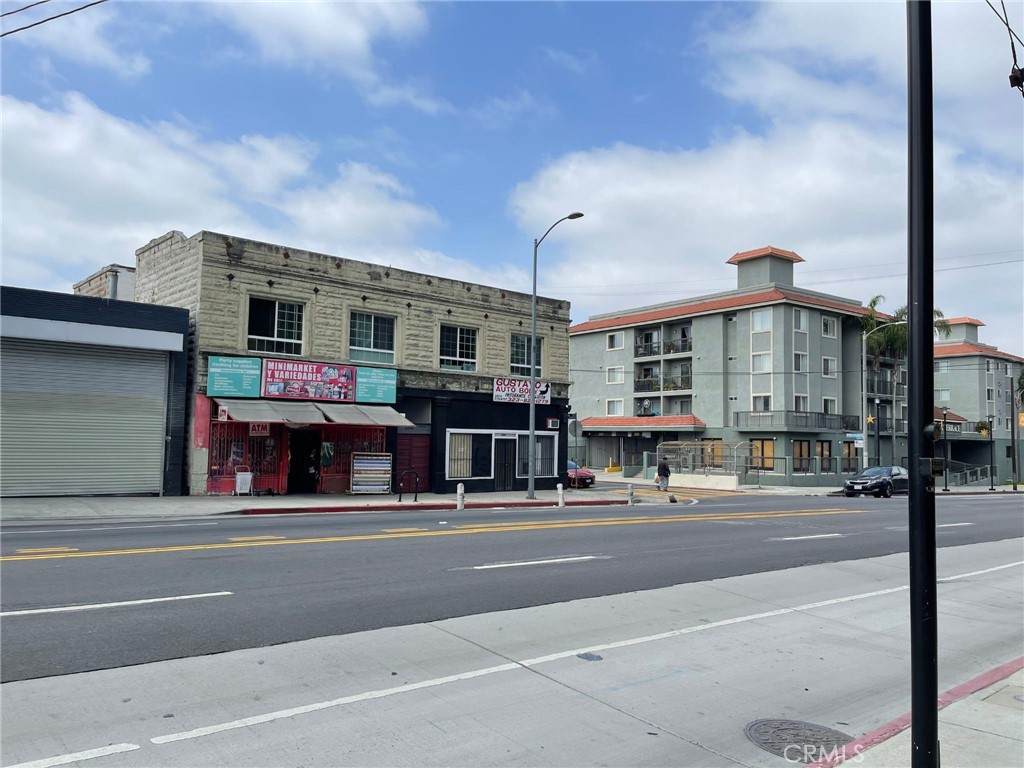https://bt-photos.global.ssl.fastly.net/socal/orig_boomver_1_403542761-2.jpg