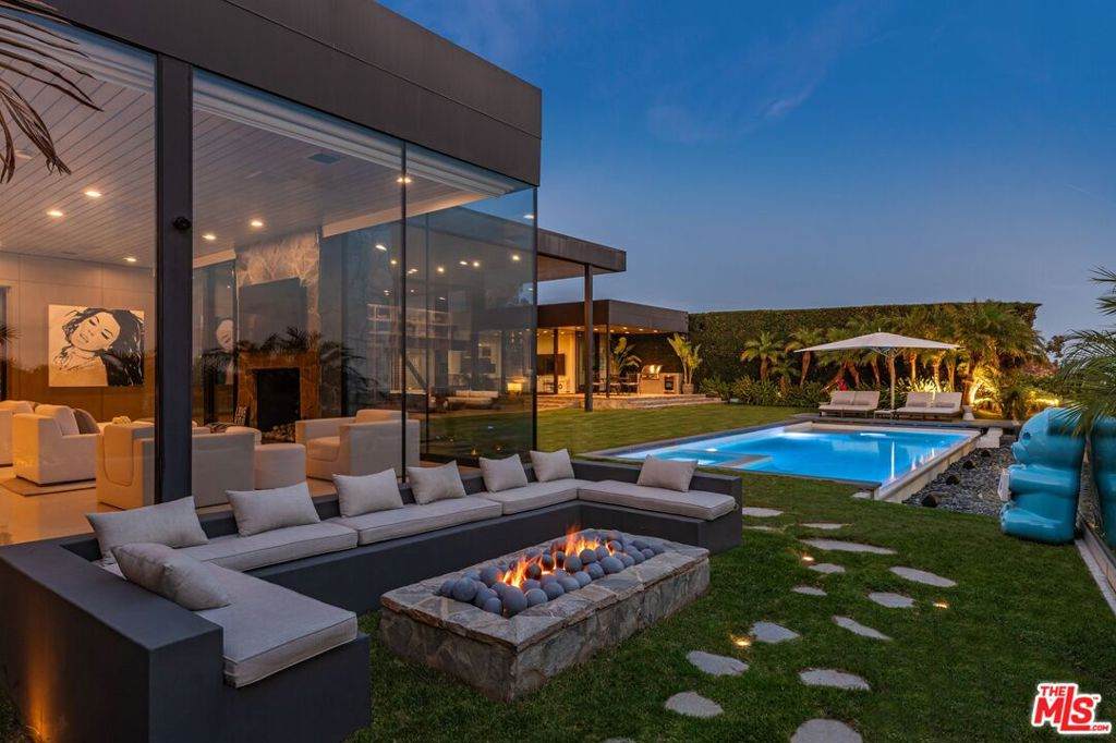 630 Clinton Place - Photo 1