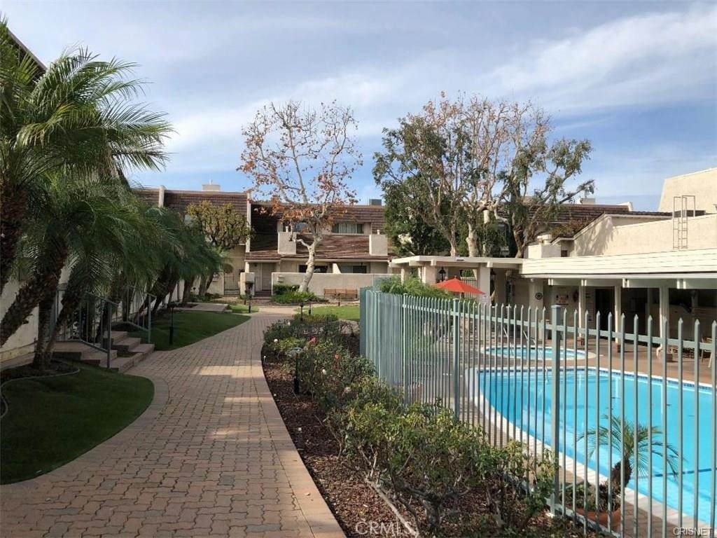 https://bt-photos.global.ssl.fastly.net/socal/orig_boomver_1_403601375-2.jpg