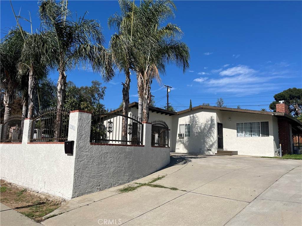 1301 Fremont - Photo 1