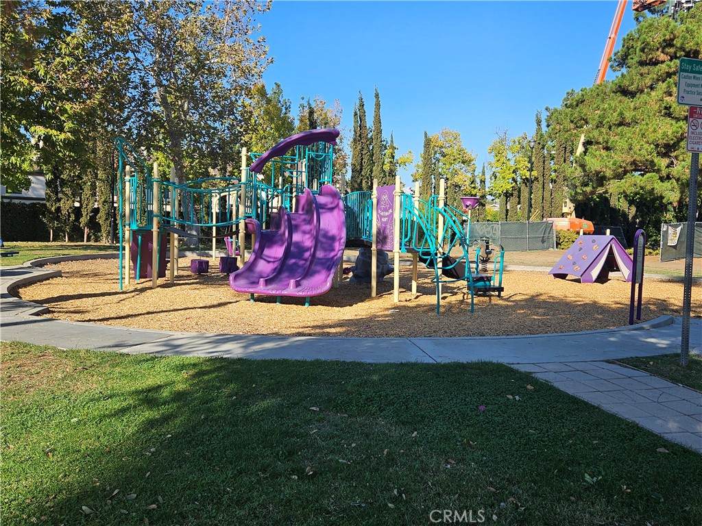 https://bt-photos.global.ssl.fastly.net/socal/orig_boomver_1_403746889-2.jpg