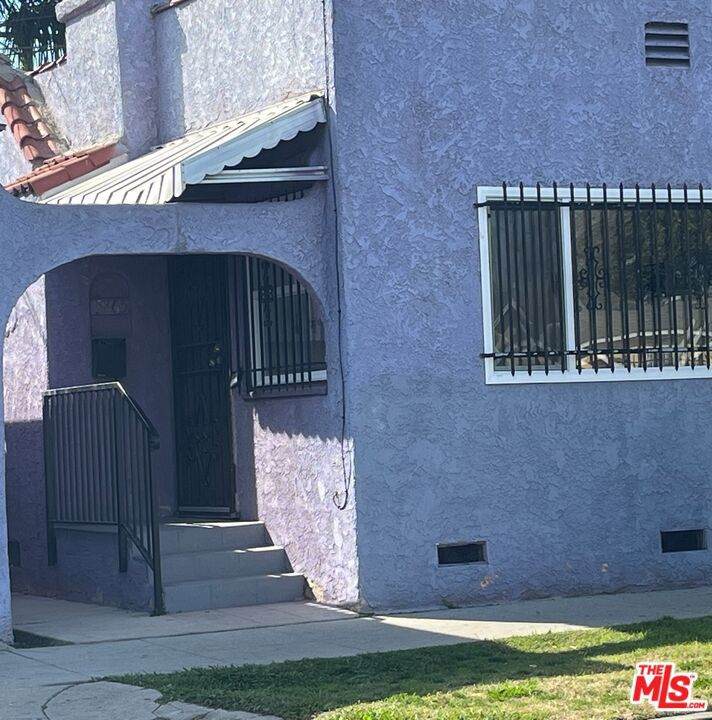 5865 Denker Avenue - Photo 1