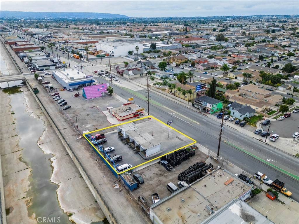 https://bt-photos.global.ssl.fastly.net/socal/orig_boomver_1_403786487-2.jpg