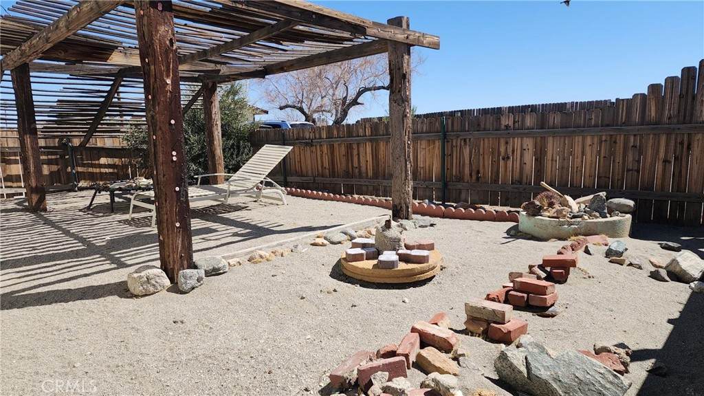 18597 Saint Basil - Photo 1