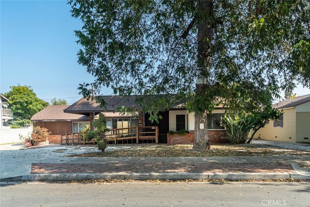 700 Mariposa Street - Photo 1