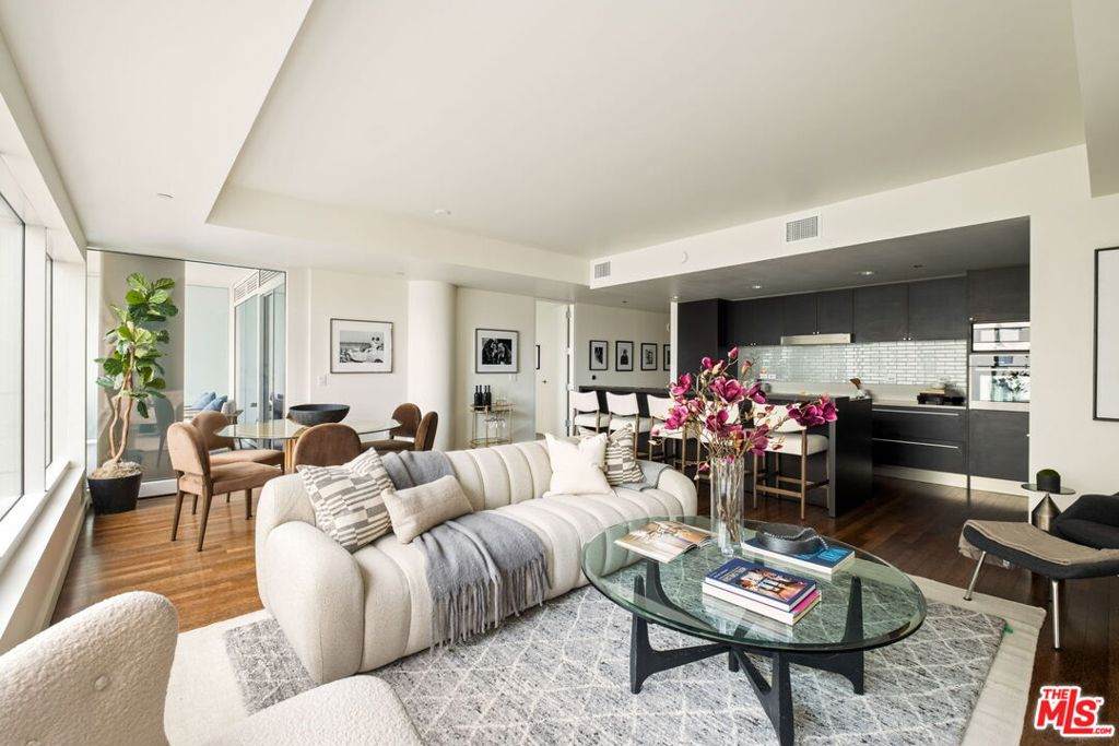 6250 Hollywood Boulevard - Photo 1