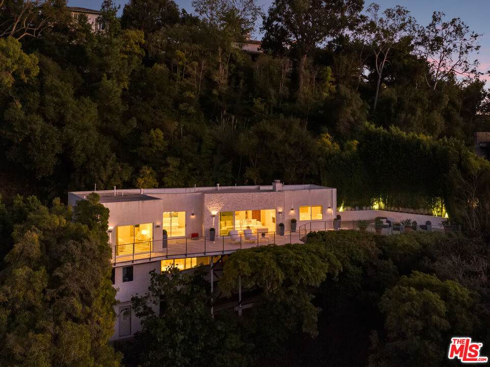 9422 Readcrest Drive - Photo 1