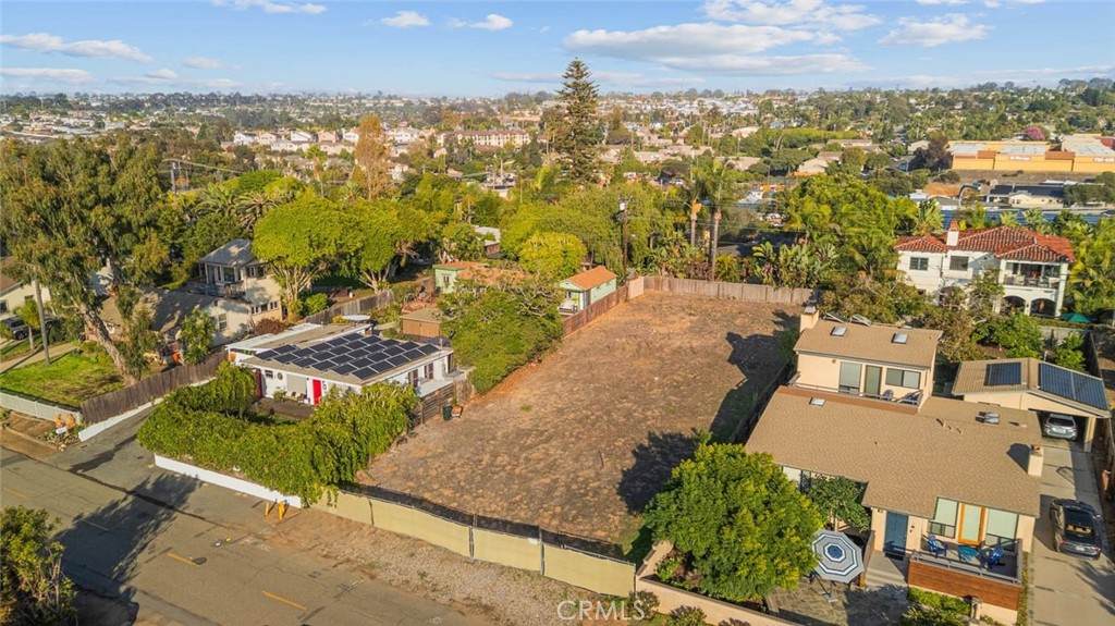 837 Stratford Drive - Photo 1