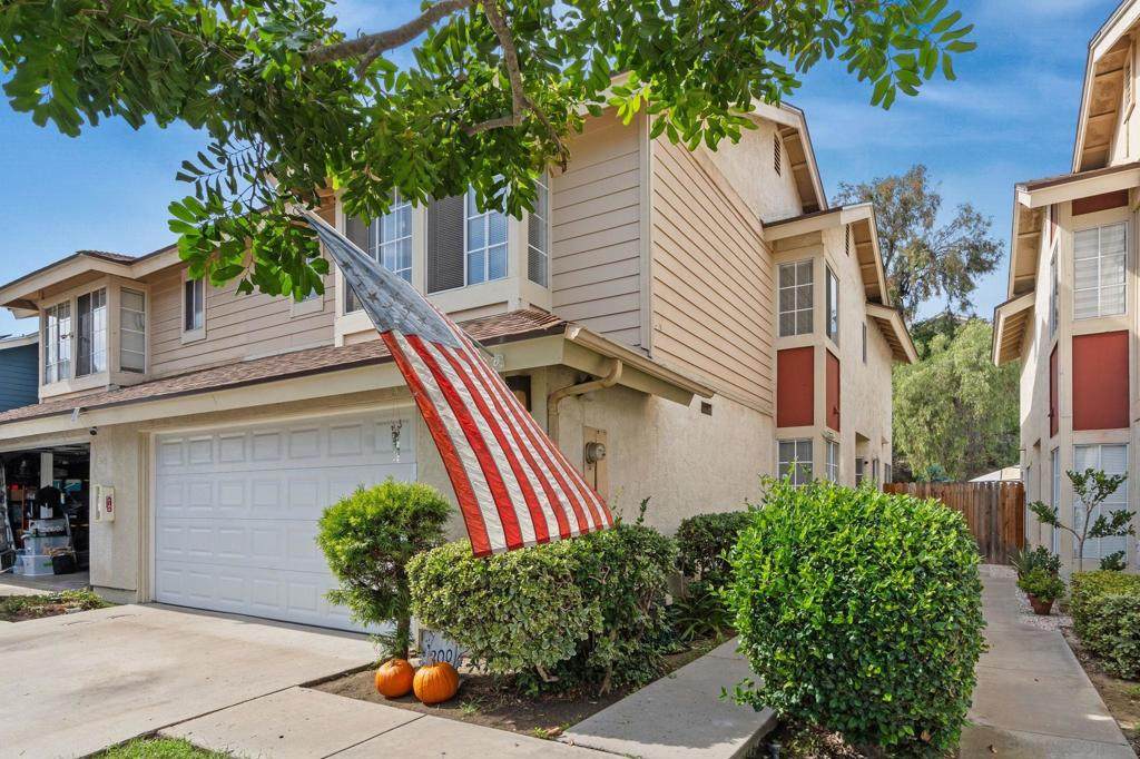 1223 Manzana Way - Photo 1