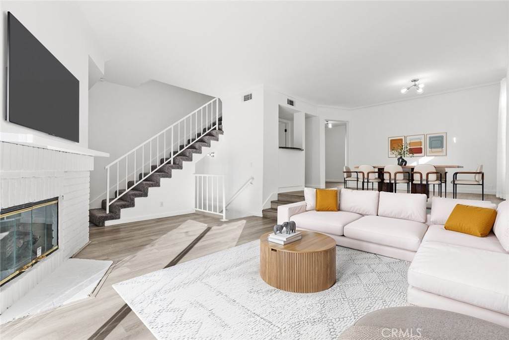 5100 Riverton Ave - Photo 1