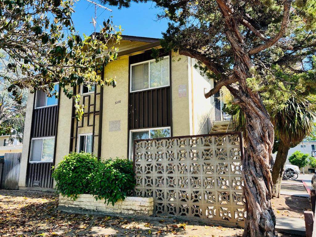 3228 Williamsburg Drive - Photo 1