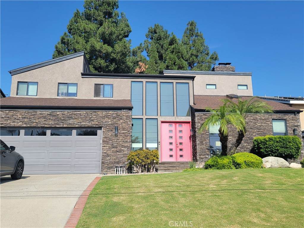 2407 Almira - Photo 1