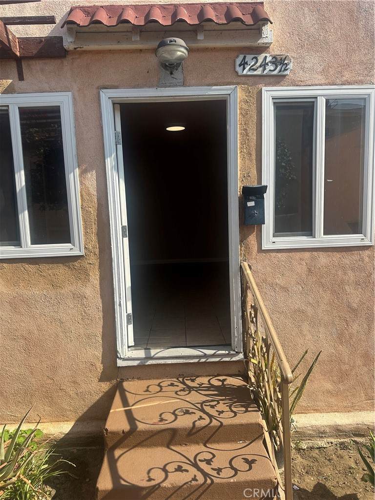 4243 Burns - Photo 1