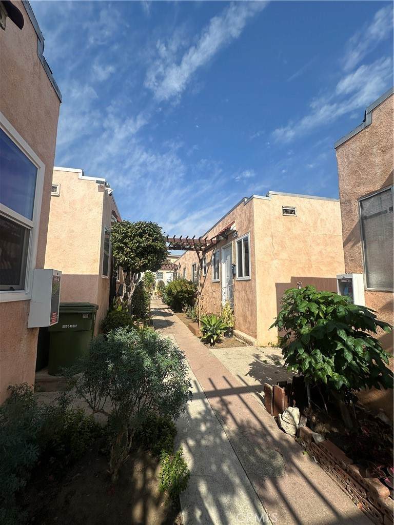 https://bt-photos.global.ssl.fastly.net/socal/orig_boomver_1_404133478-2.jpg
