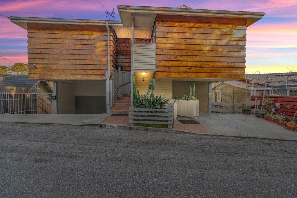 2440 Gower Street - Photo 1