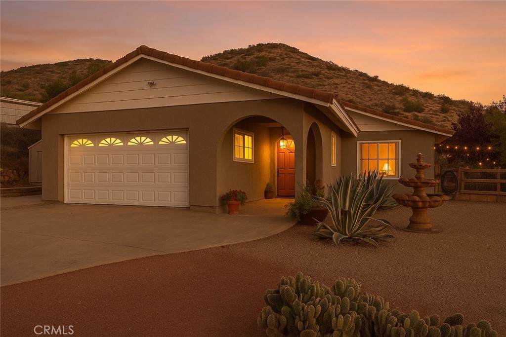 33660 White Feather - Photo 1