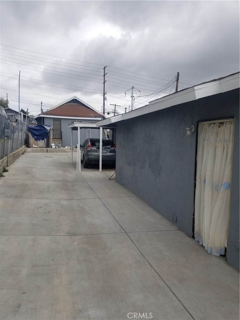 929 Rowan Avenue - Photo 1