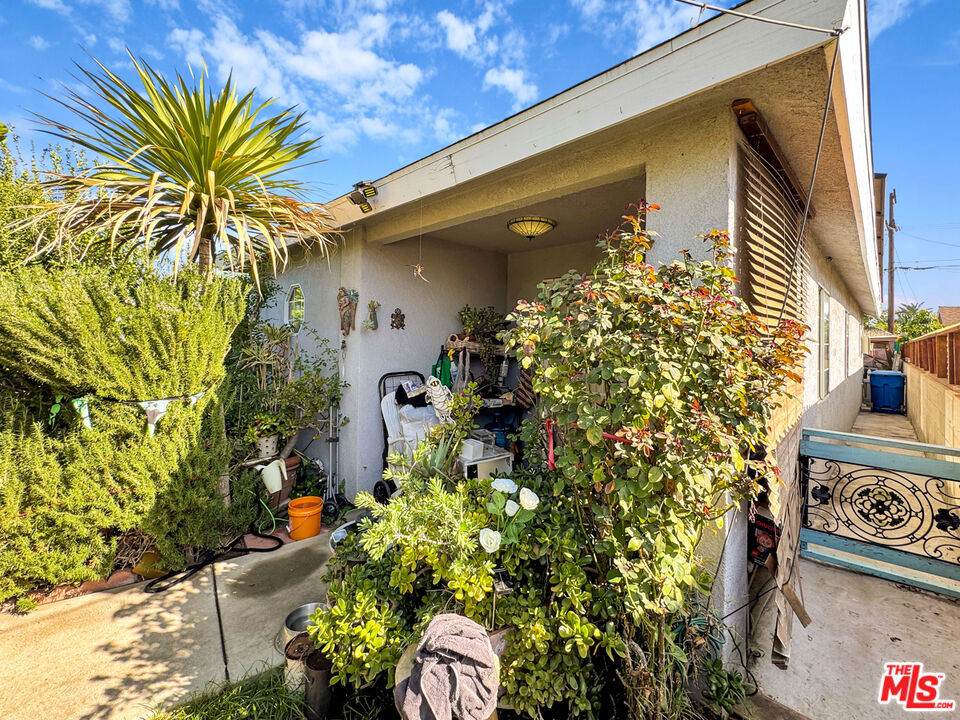 13258 Filmore Street - Photo 1