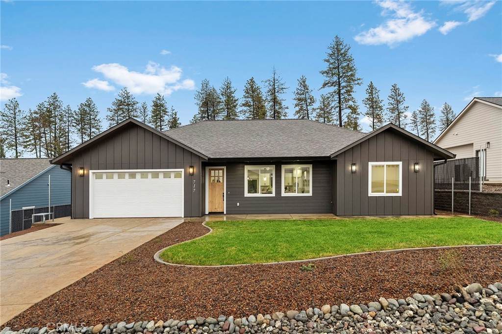 717 Madrone Way - Photo 1