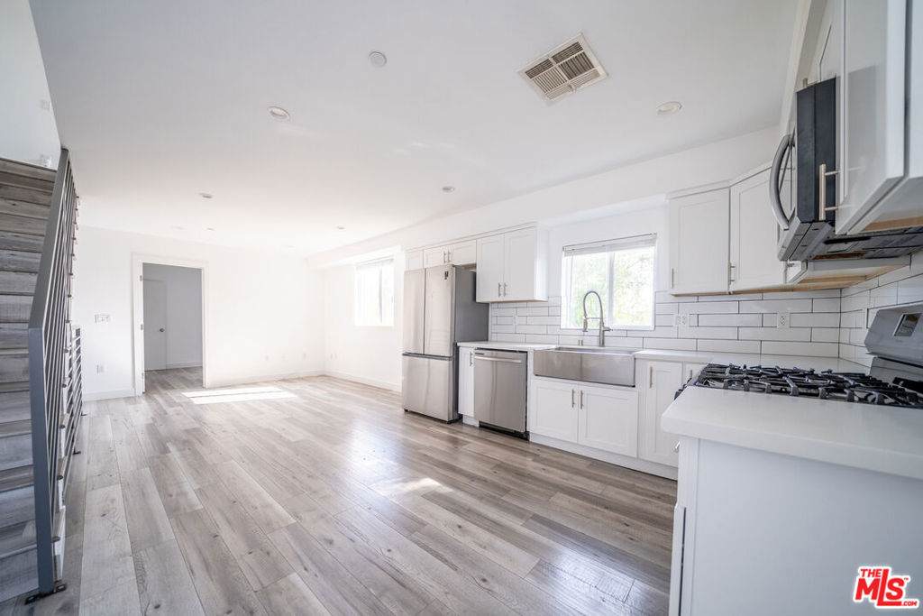 5746 Elmer Avenue - Photo 1