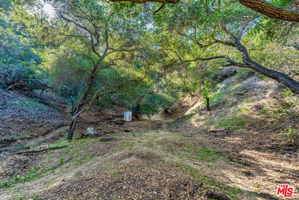 https://bt-photos.global.ssl.fastly.net/socal/orig_boomver_1_404361149-2.jpg