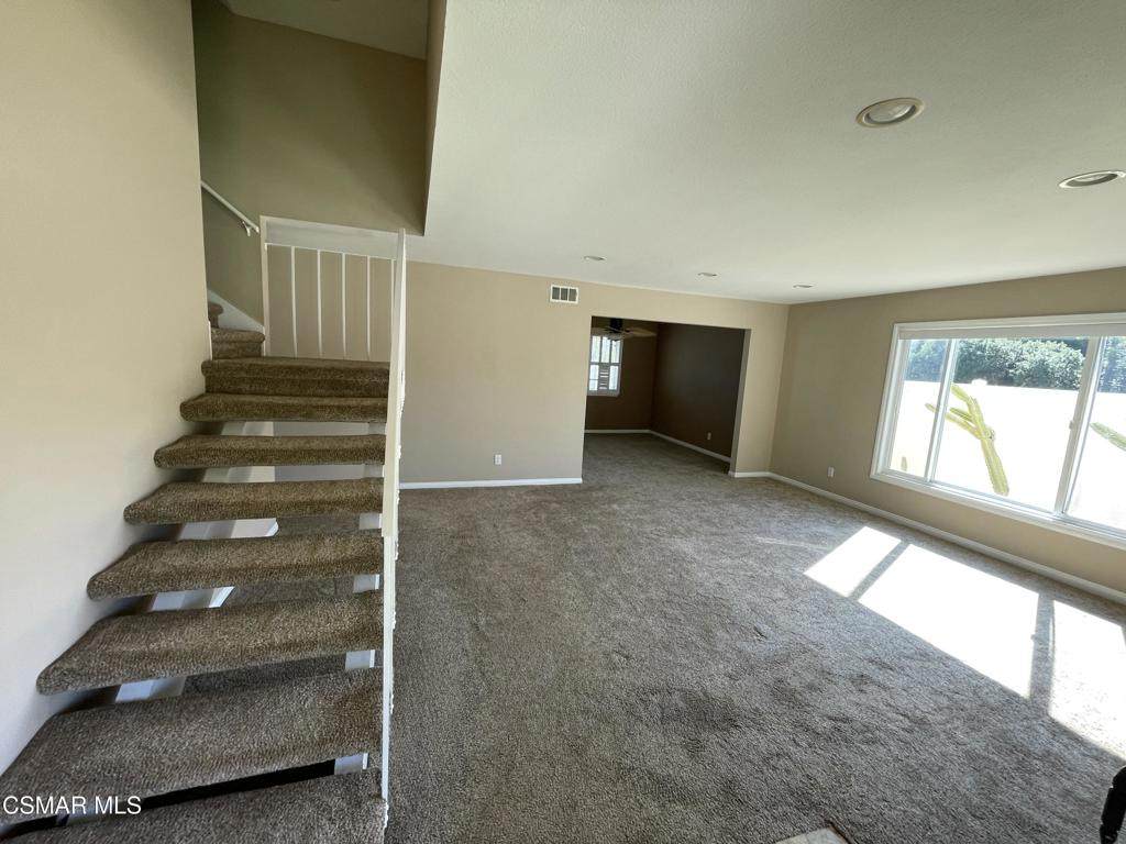 276 Knollwood Drive - Photo 1