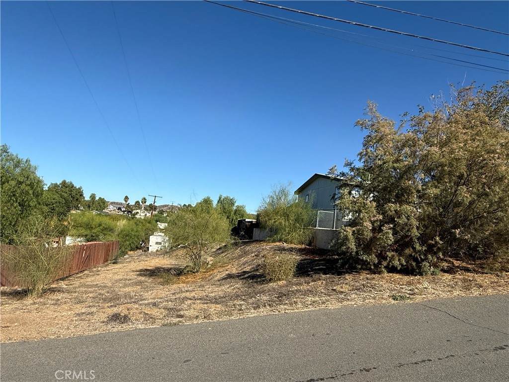 https://bt-photos.global.ssl.fastly.net/socal/orig_boomver_1_404380959-2.jpg