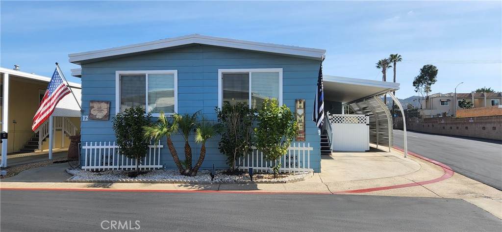 1506 Oak Drive - Photo 1