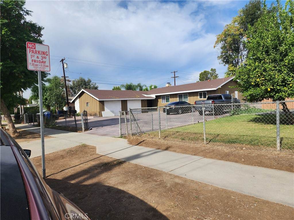 5121 Sierra Street - Photo 1
