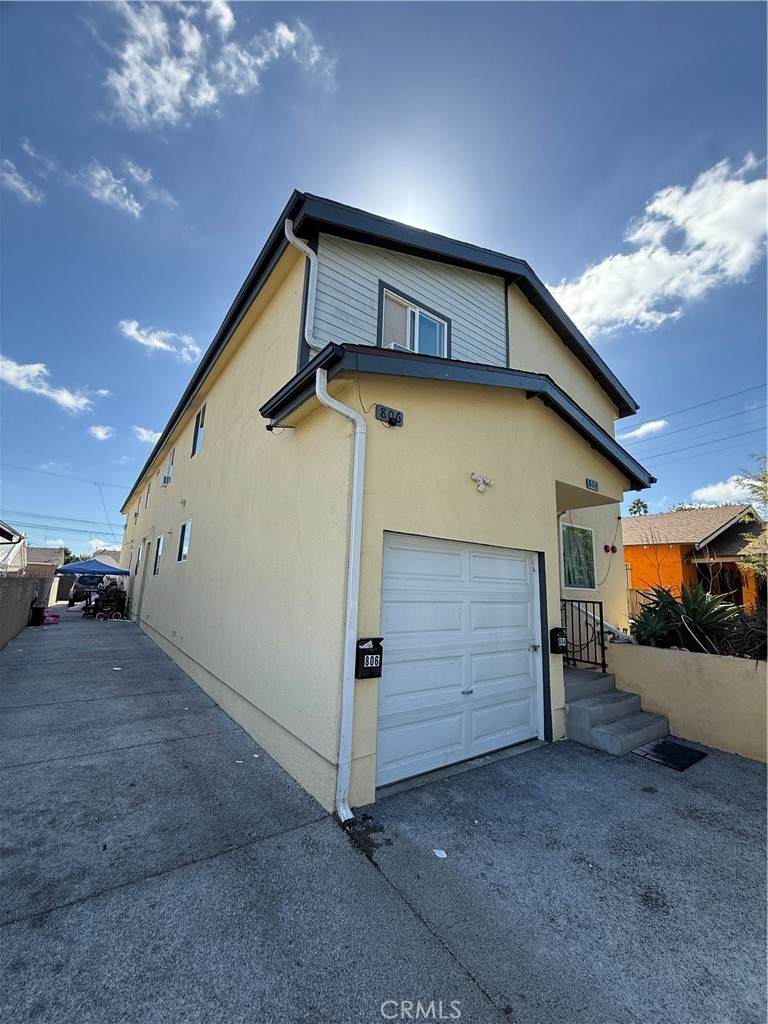 804 76th Pl - Photo 1