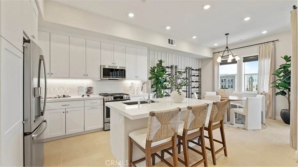 1295 Snowberry Place - Photo 1