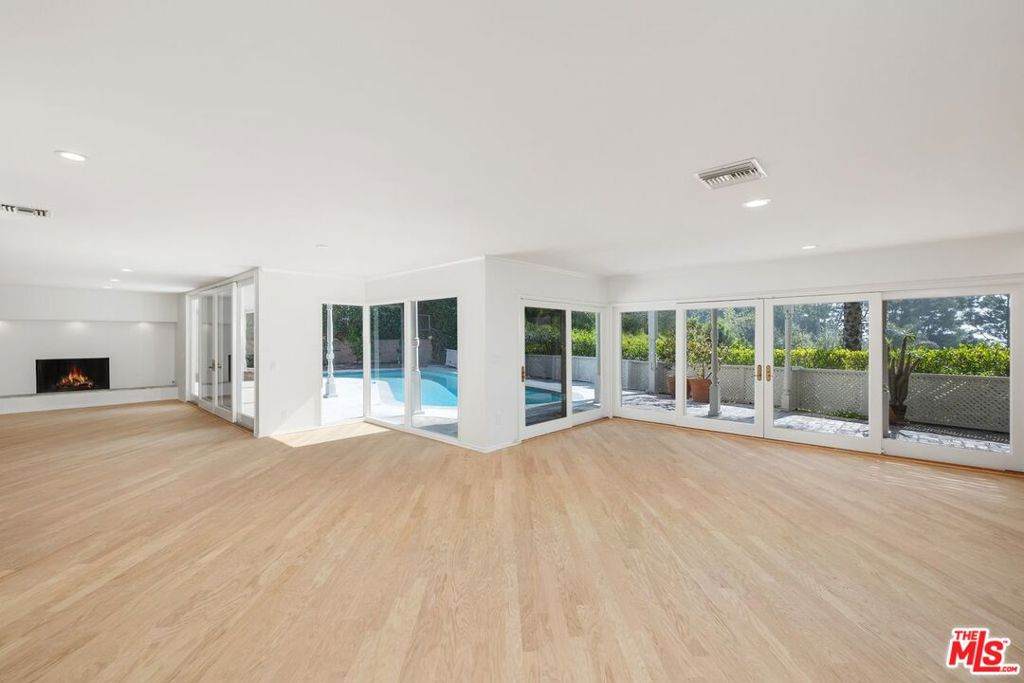 1700 Rising Glen Road - Photo 1