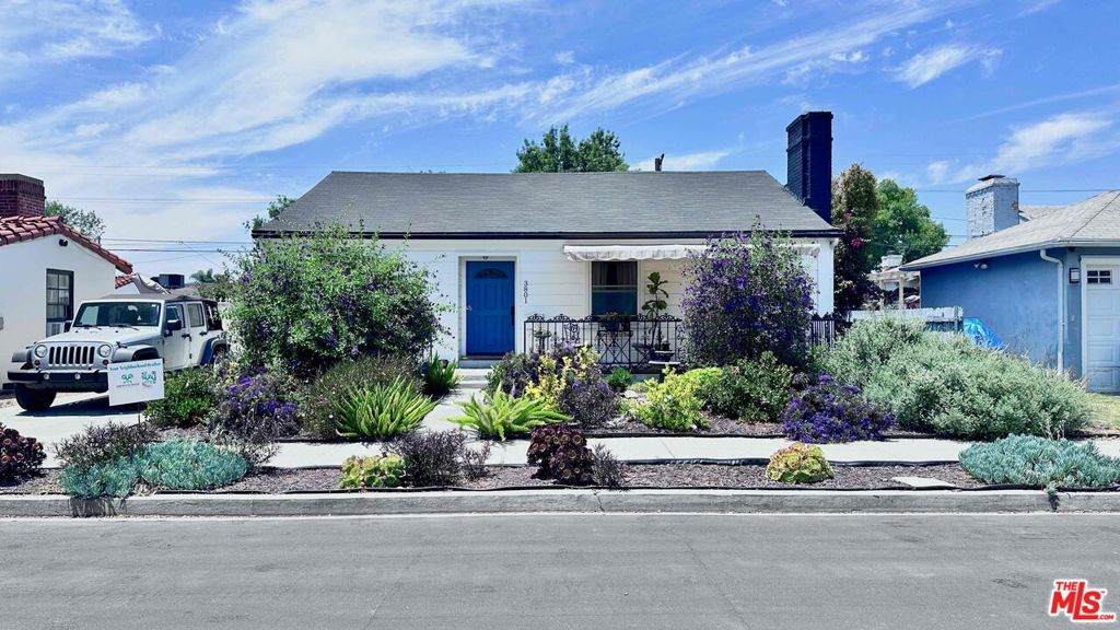 3801 Sutro Avenue - Photo 1