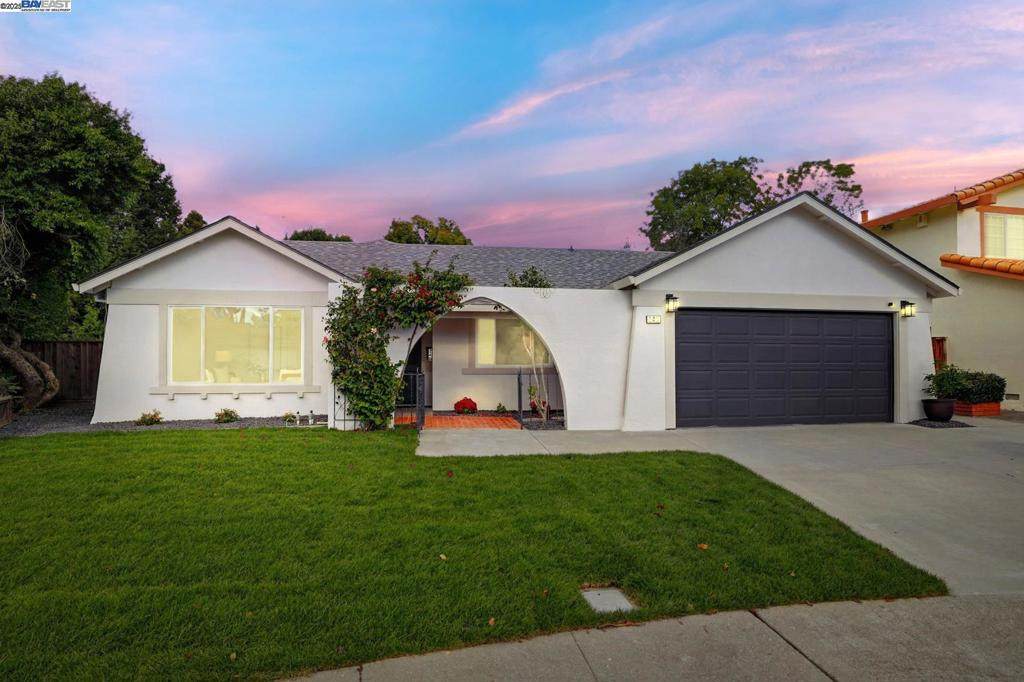 240 Carmelita Pl - Photo 1