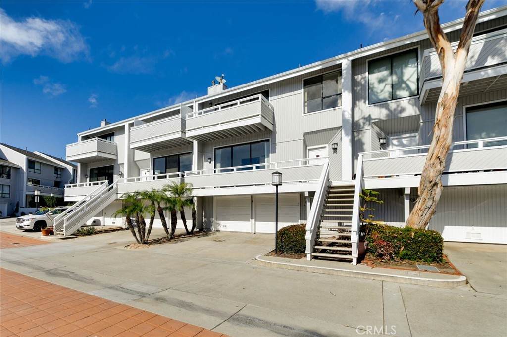 8 Ima Loa Court - Photo 1