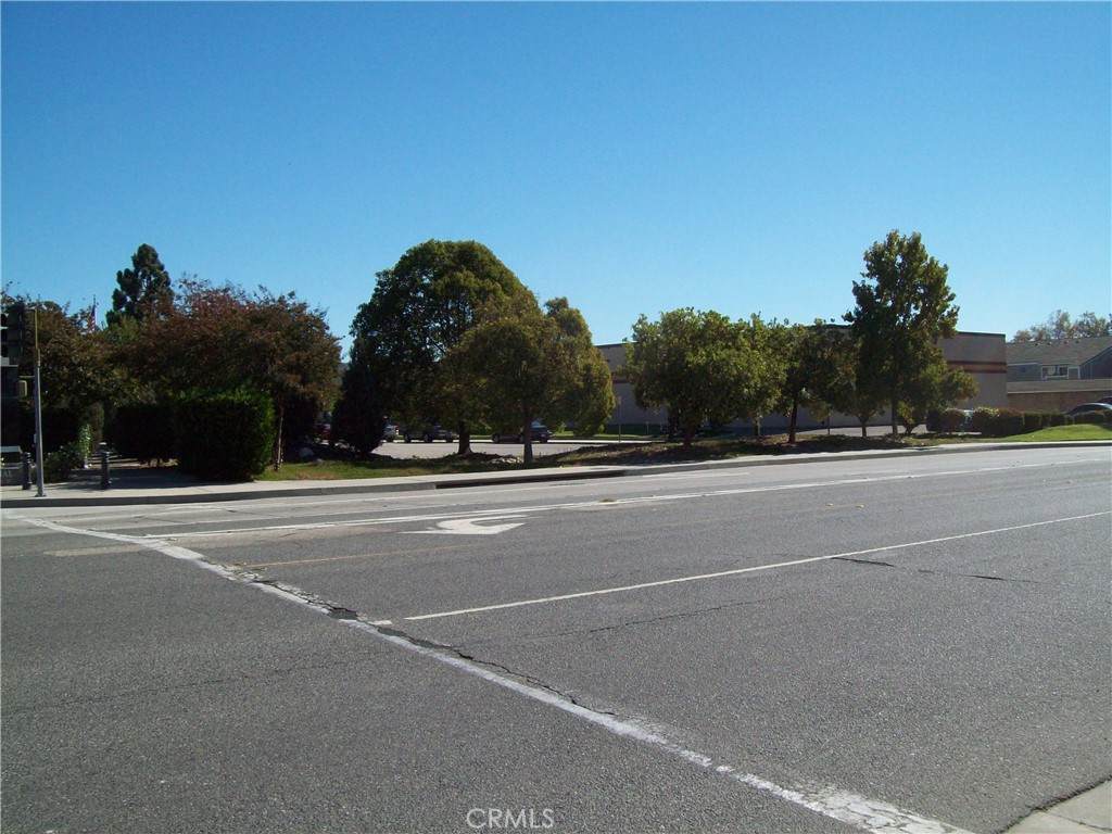 https://bt-photos.global.ssl.fastly.net/socal/orig_boomver_1_404545001-3.jpg