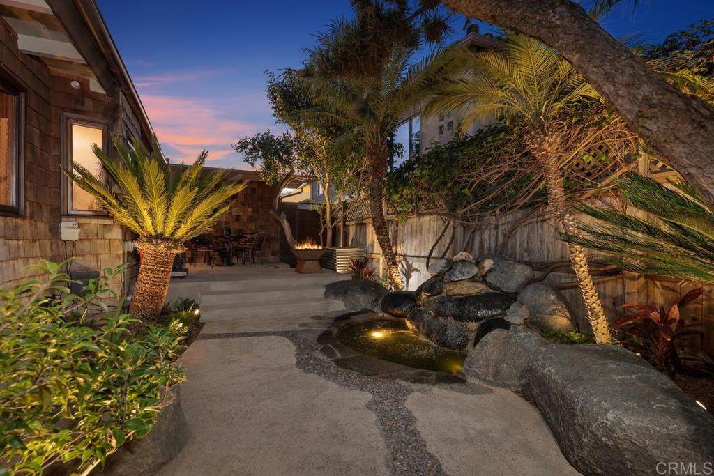 2034 36 Mackinnon Avenue - Photo 1