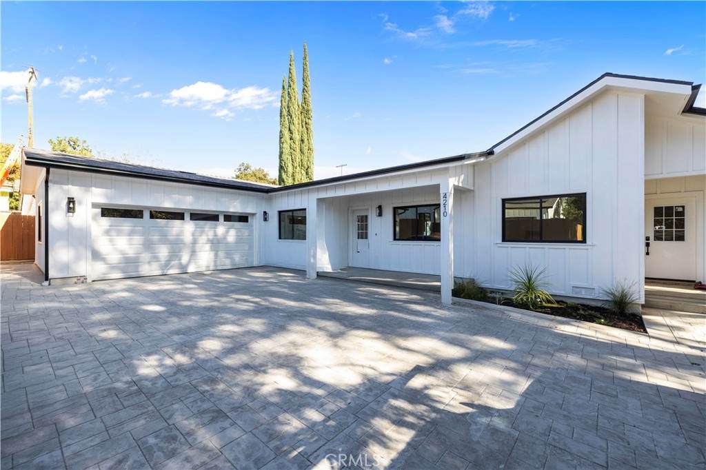 4210 New York Ave - Photo 1