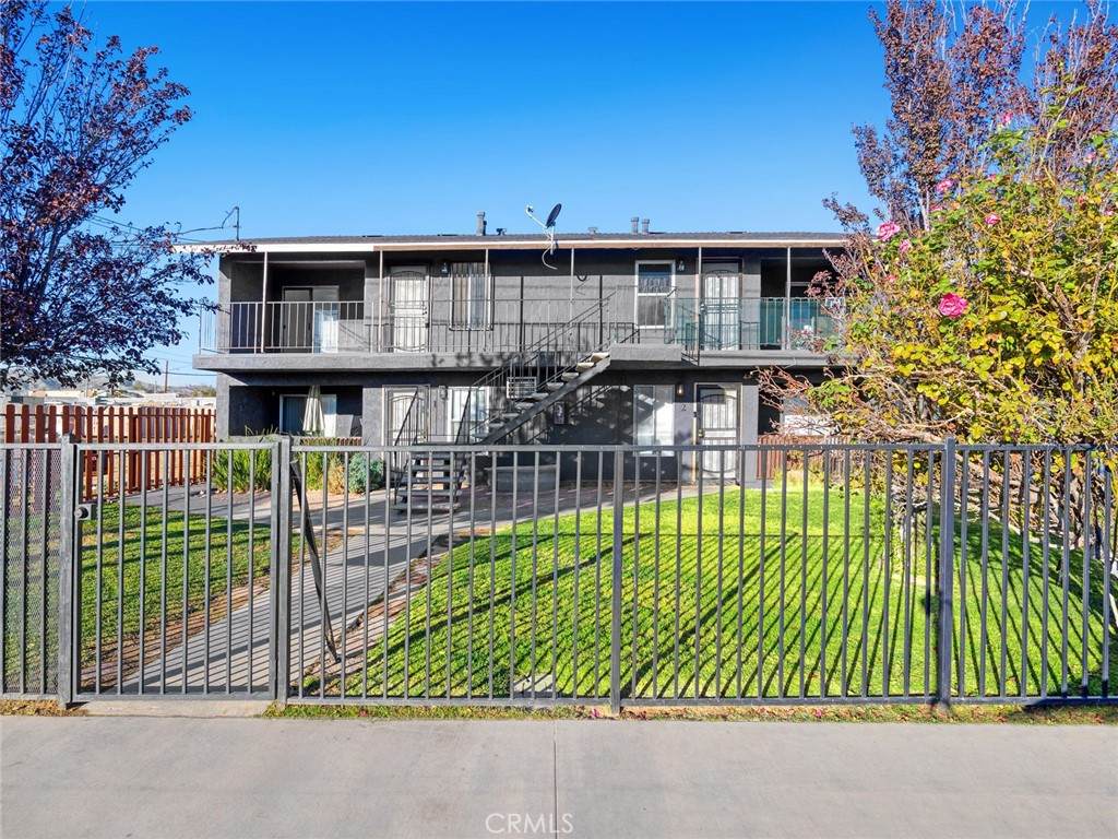 38423 10th Place - Photo 1