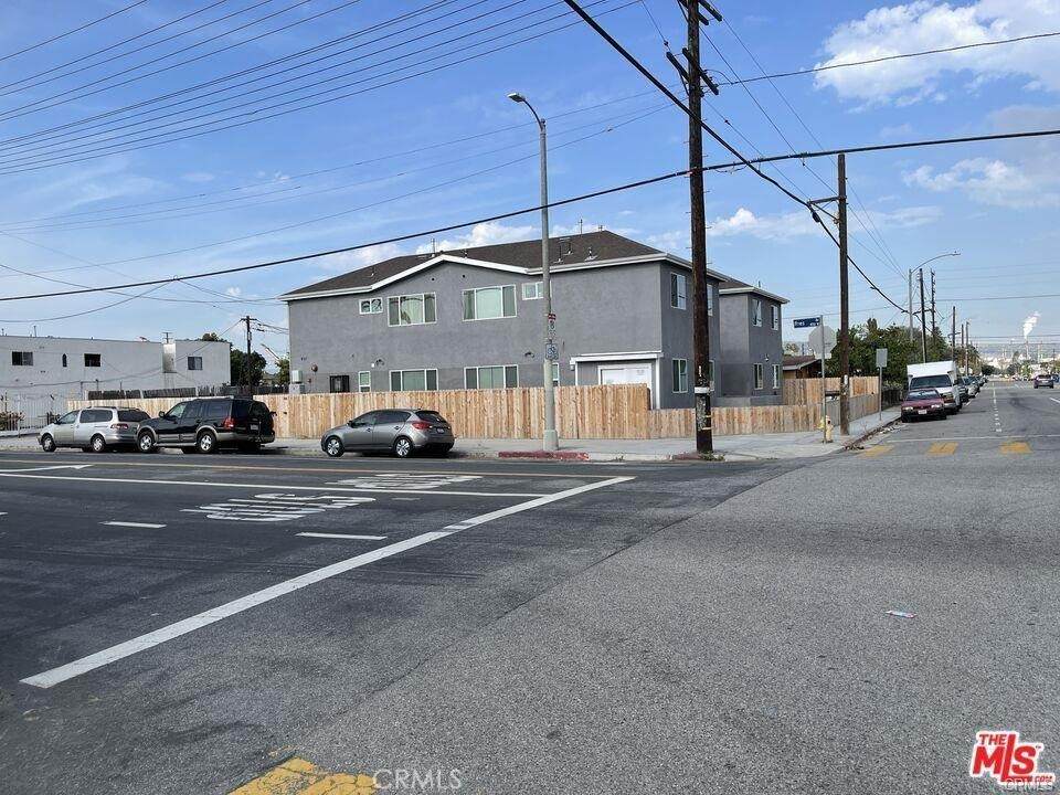 437 Fries Avenue - Photo 1