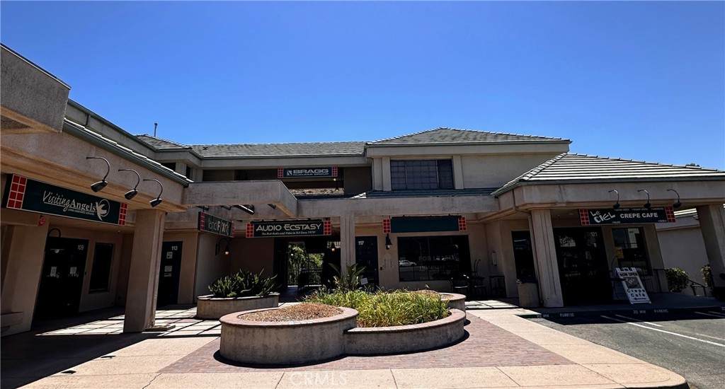 3211 Broad - Photo 1