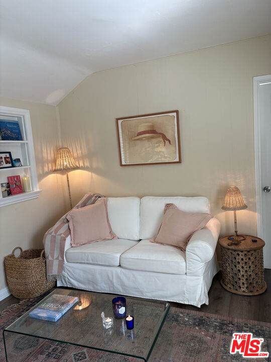 725 1/2 Lorraine Boulevard - Photo 1