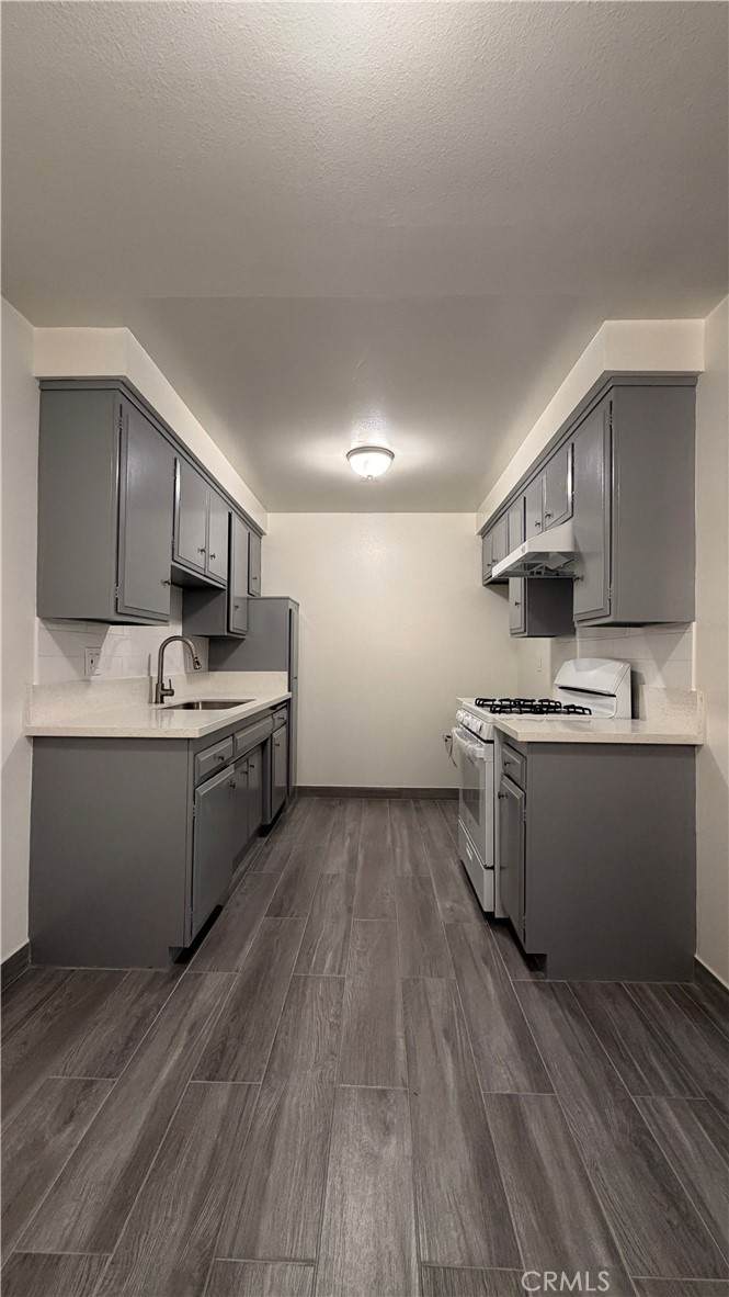 908 Marguerita Avenue - Photo 1