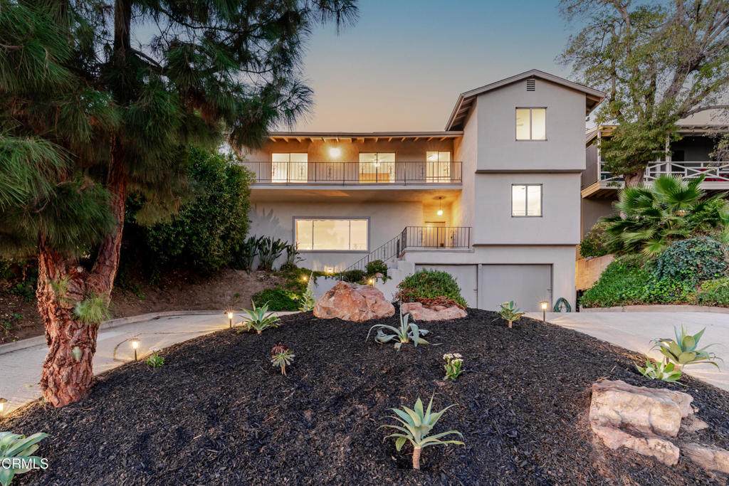 817 Mountain Street - Photo 1