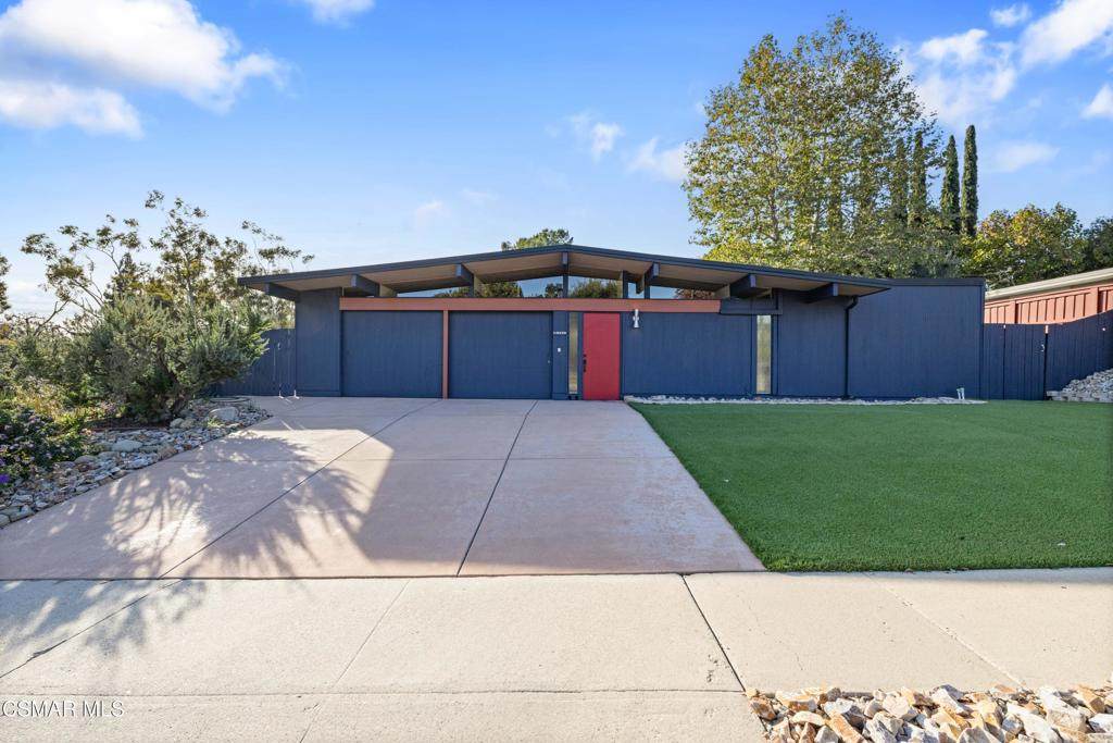 1509 Campbell Avenue - Photo 1