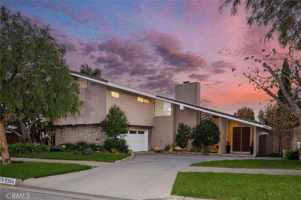 5360 El Jardin Street - Photo 1