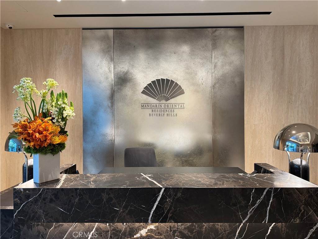 9200 Wilshire - Photo 1